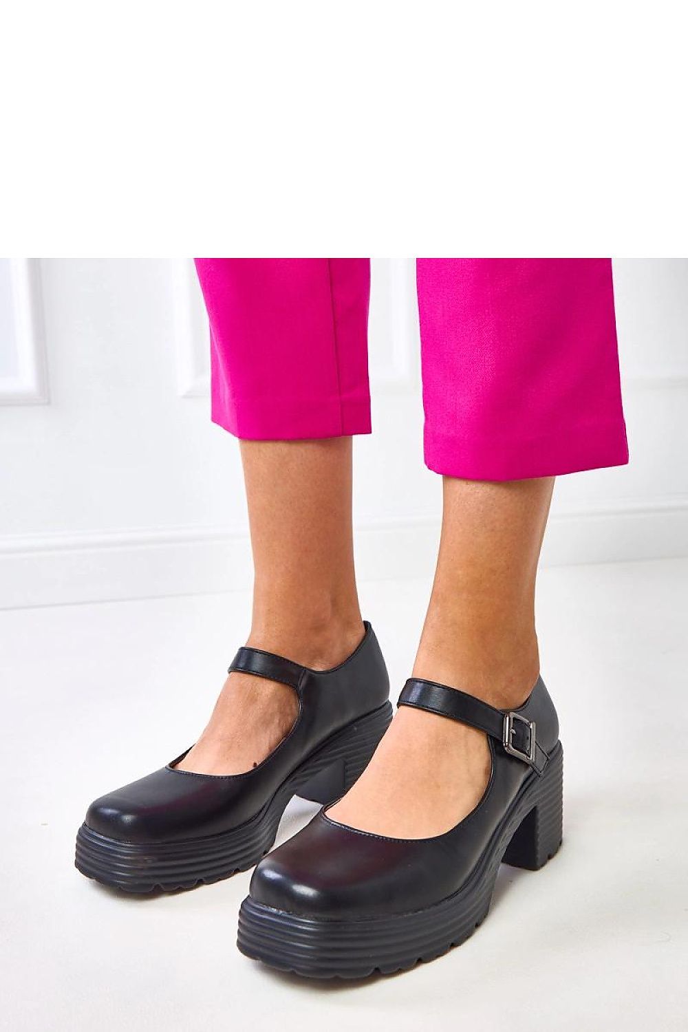  Chussures basses à talons model 218165 Solea 