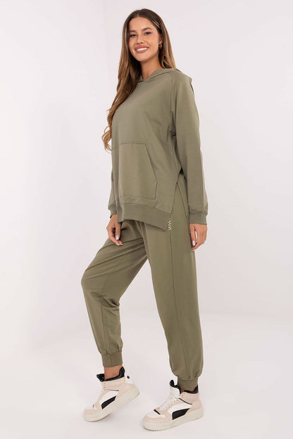  Sweatshirt model 218620 Relevance 