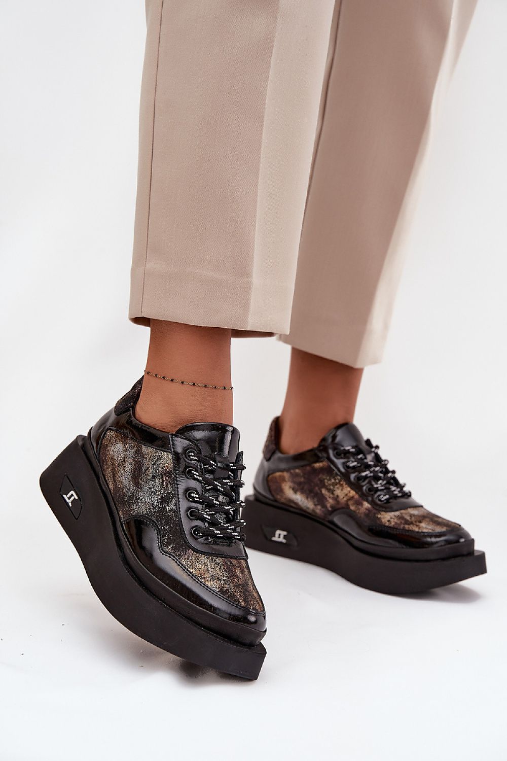  Chaussures Basses model 219106 Step in style 