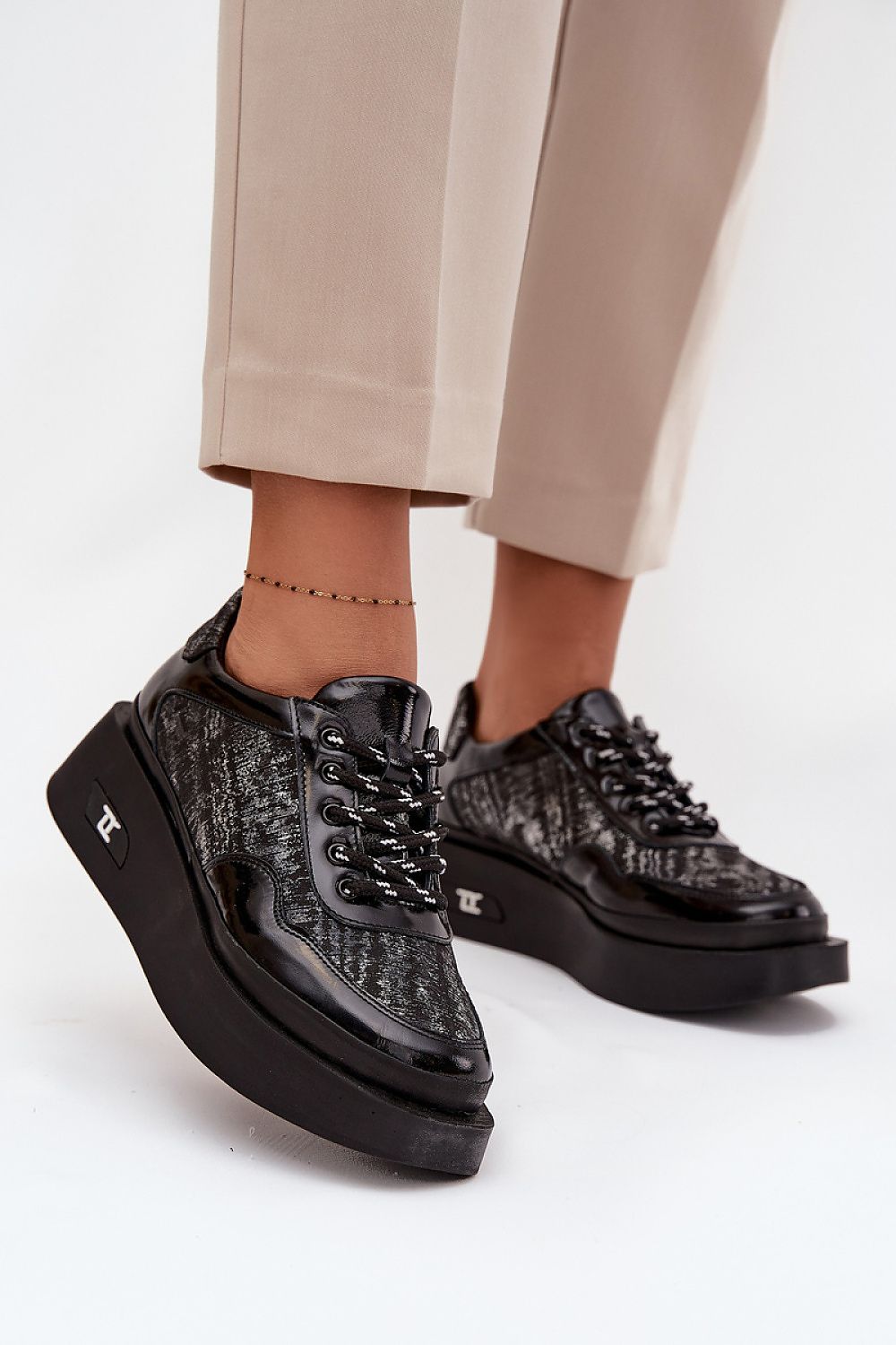  Chaussures Basses model 219107 Step in style 