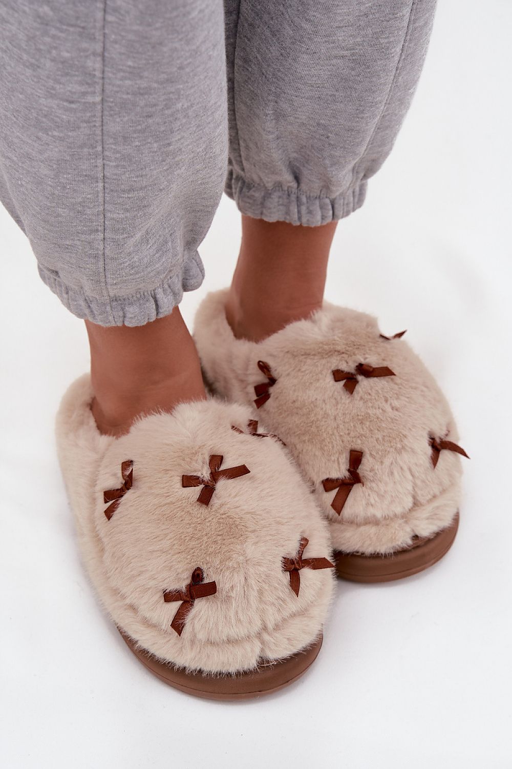  Pantoufles model 220727 Step in style 