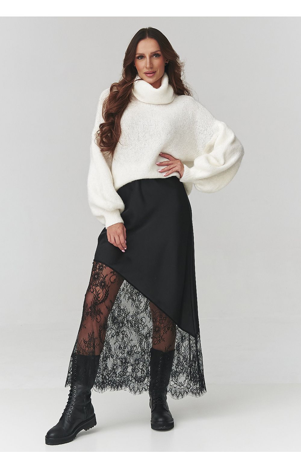  Jupe model 220786 Makadamia 