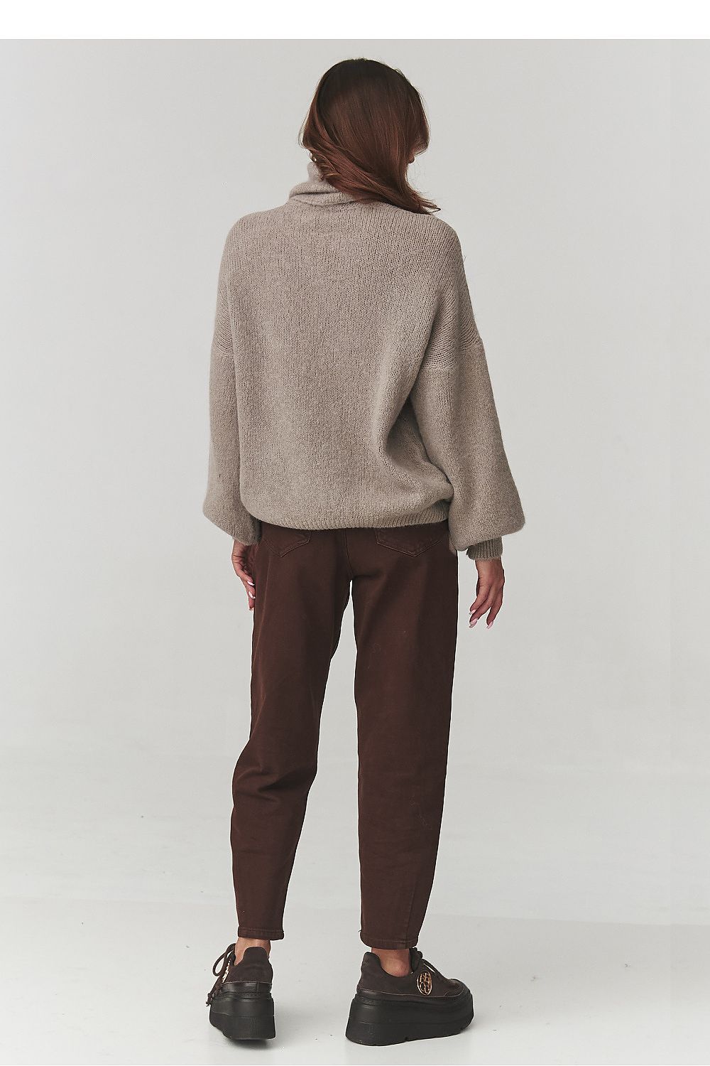  Col roulé model 220795 Makadamia 