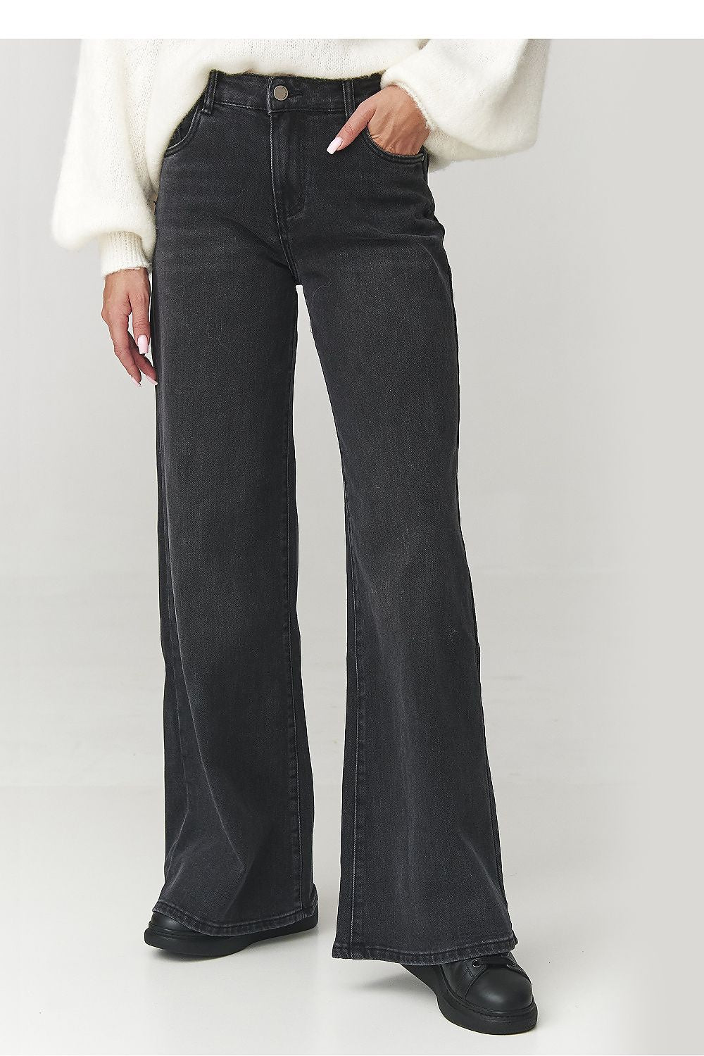  Jean model 220800 Makadamia 