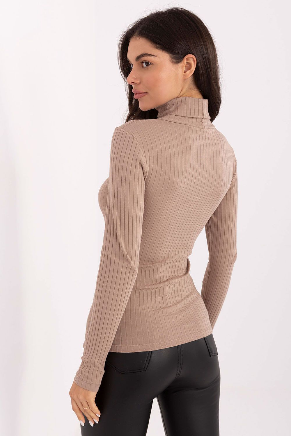  Col roulé model 220871 Rue Paris 