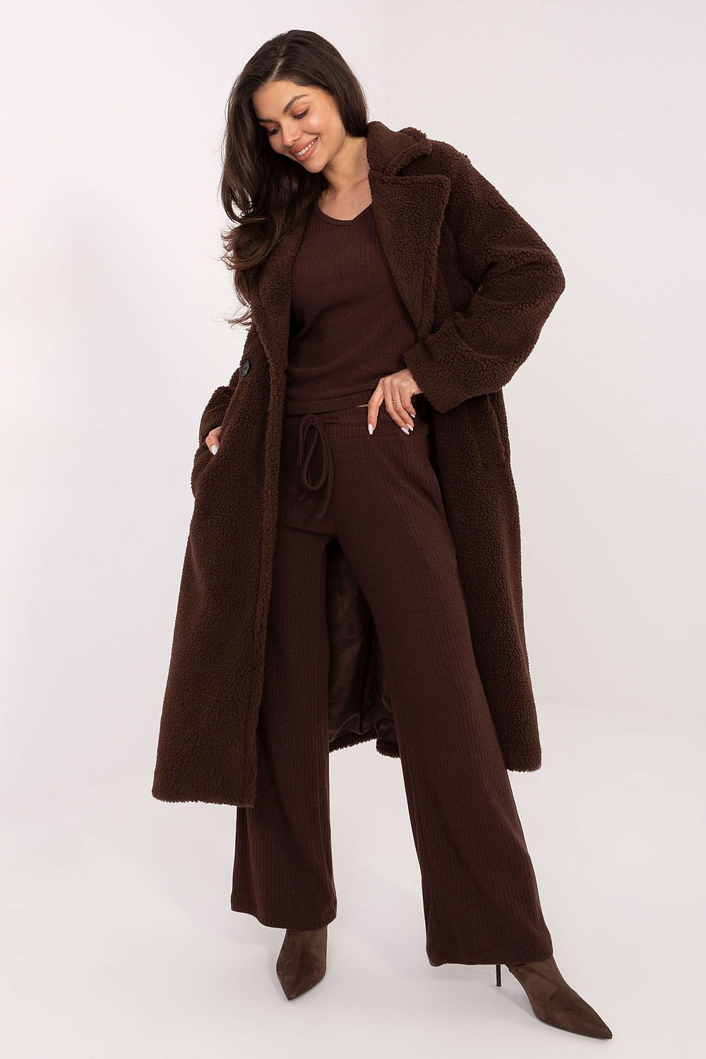  Manteau model 221384 Factory Price 