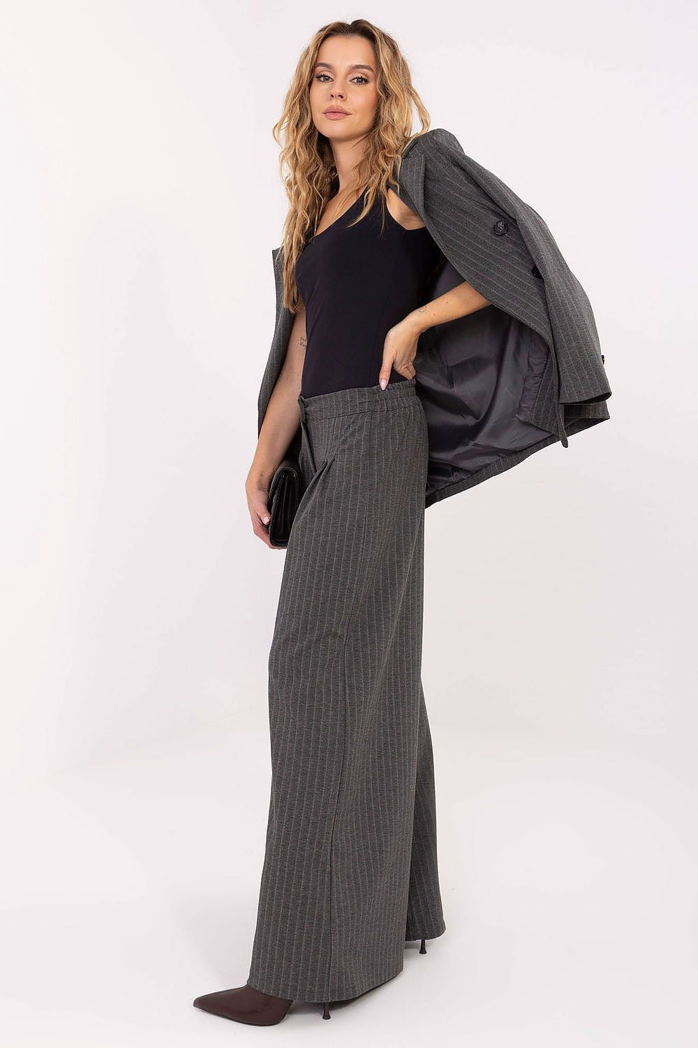  Pantalon femme model 221426 Rue Paris 