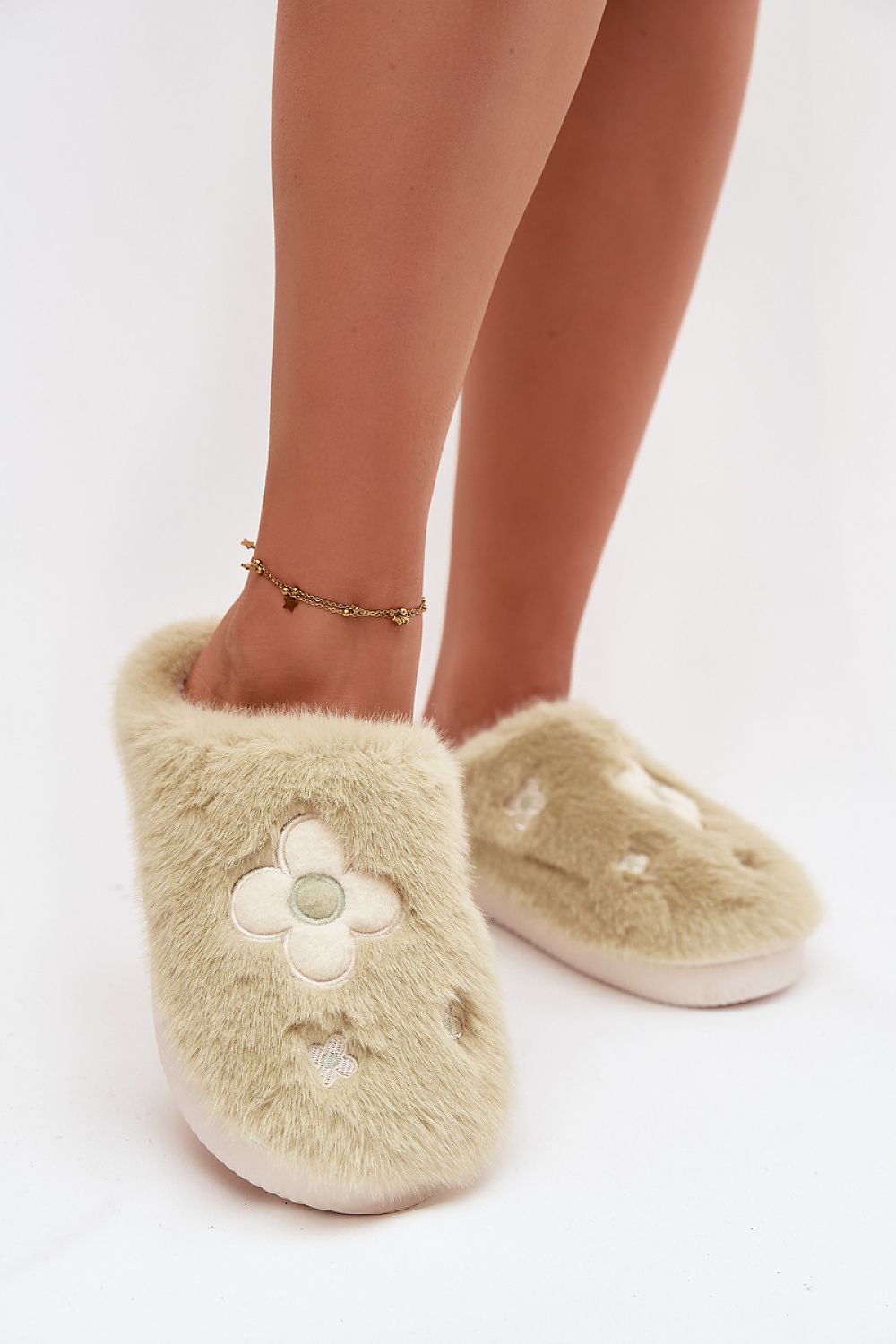  Pantoufles model 221502 Step in style 