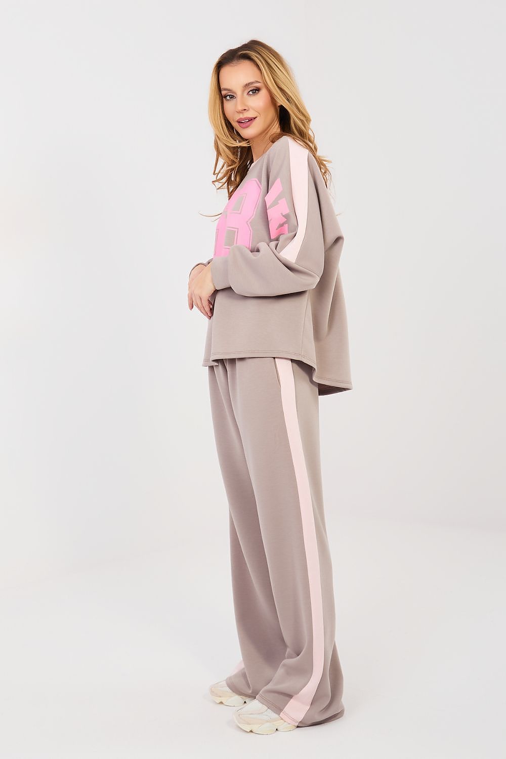  L`ensemble model 223959 Rue Paris 