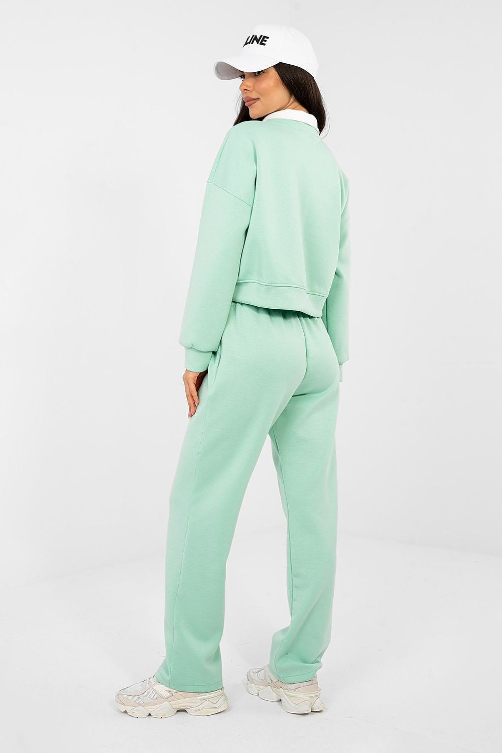  L`ensemble model 224069 Italy Moda 