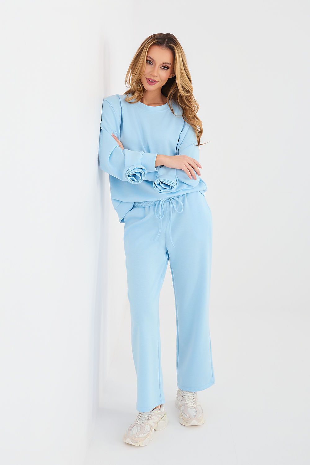  L`ensemble model 224207 Italy Moda 