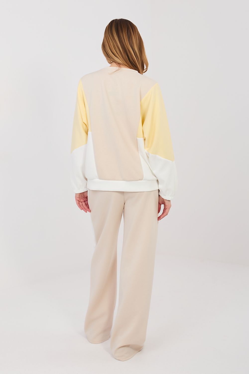  L`ensemble model 224788 Rue Paris 