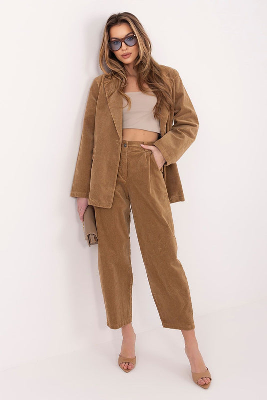  Pantalon en velours côtelé model 224996 Rue Paris 