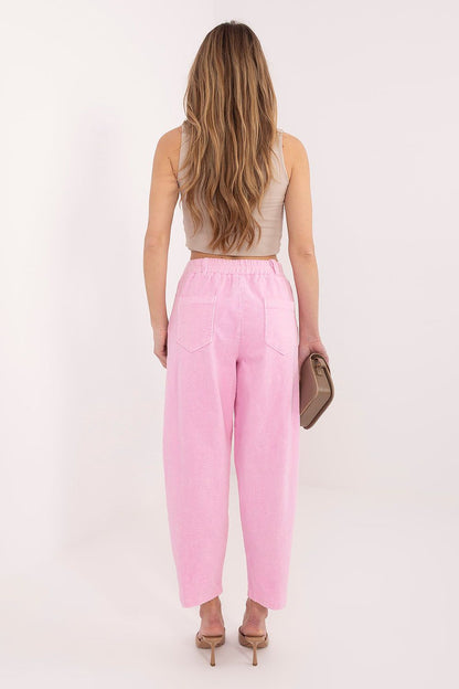  Pantalon en velours côtelé model 224999 Rue Paris 