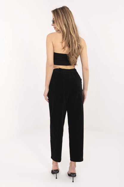 Pantalon en velours côtelé model 225001 Rue Paris 