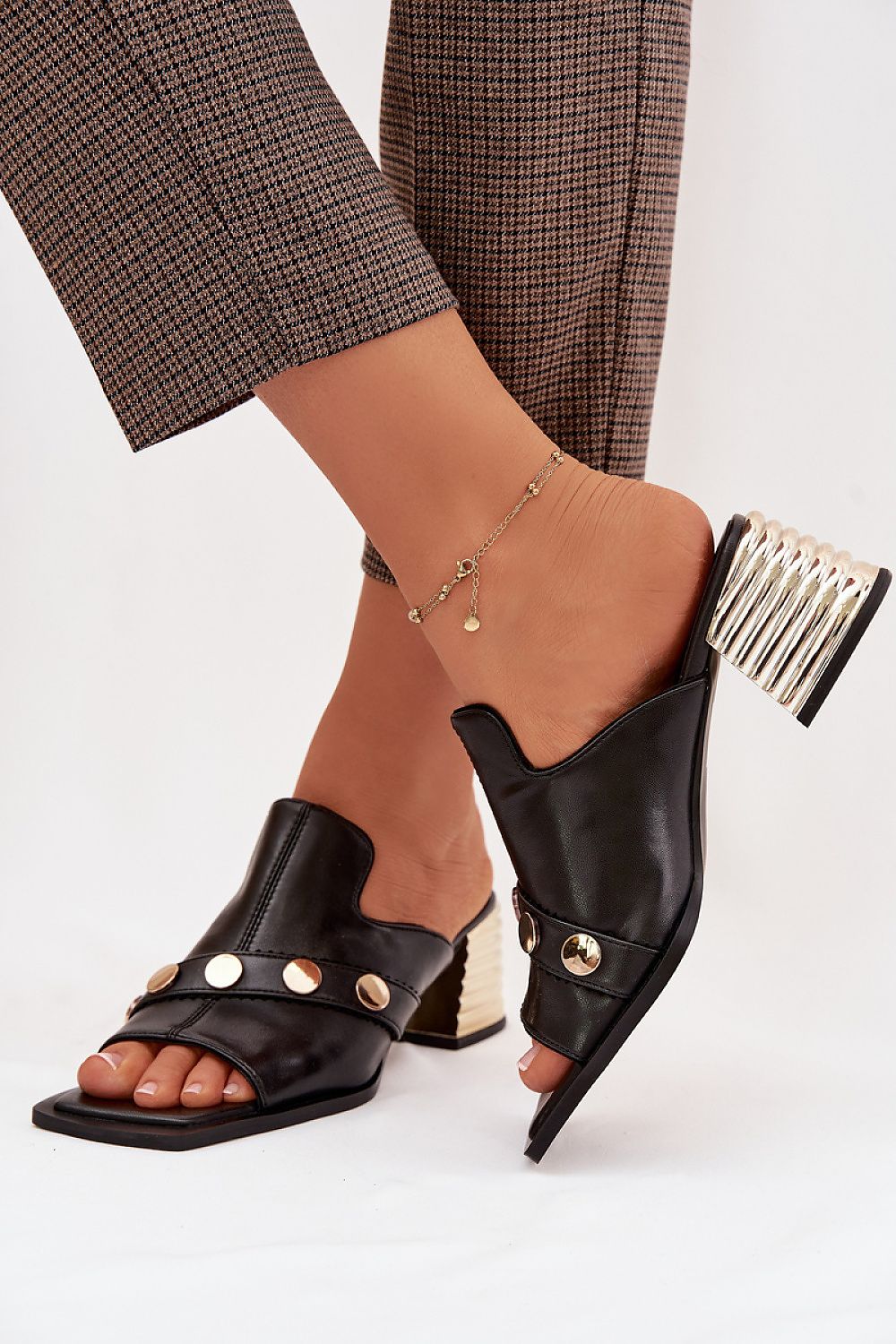  Des mules à talons model 225350 Step in style 