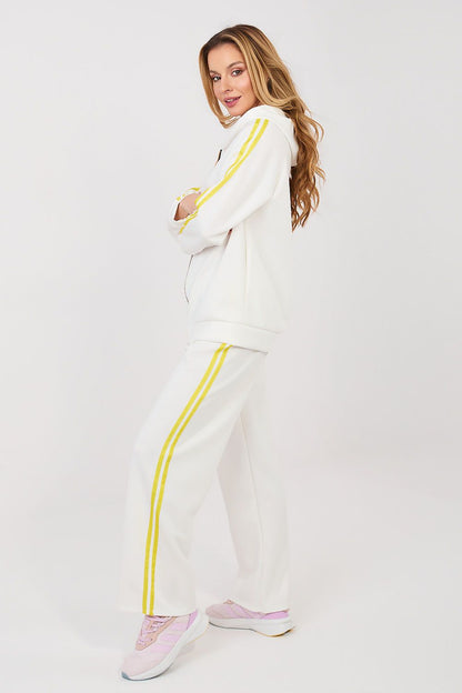  L`ensemble model 225543 Rue Paris 