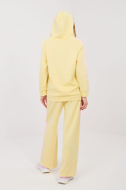  L`ensemble model 225544 Rue Paris 