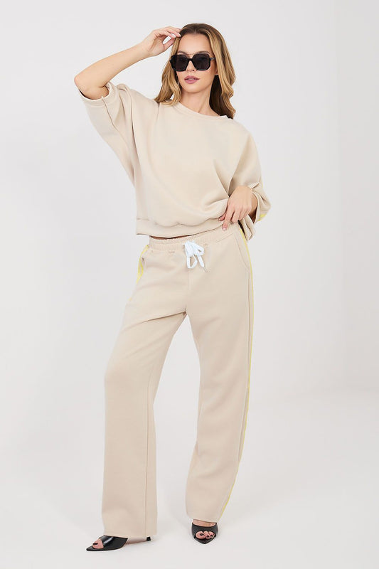  L`ensemble model 225550 Rue Paris 