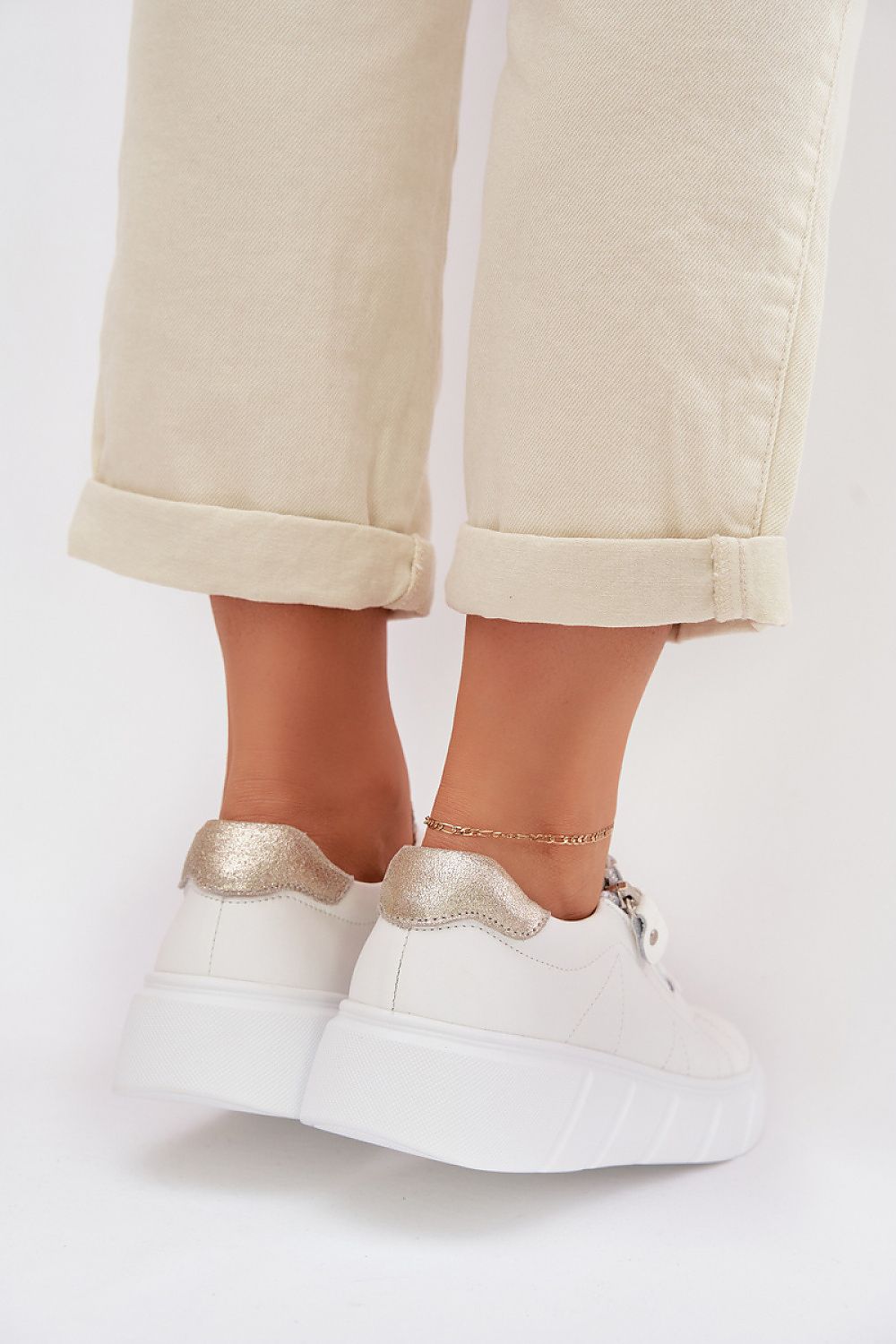  Chaussures Basses model 225618 Step in style 