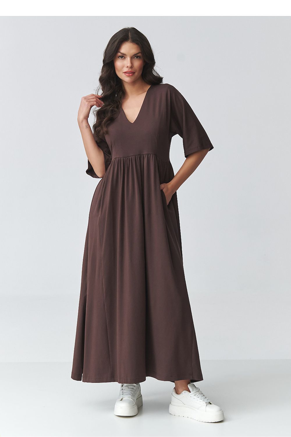  Robe de jour model 225699 Makadamia 