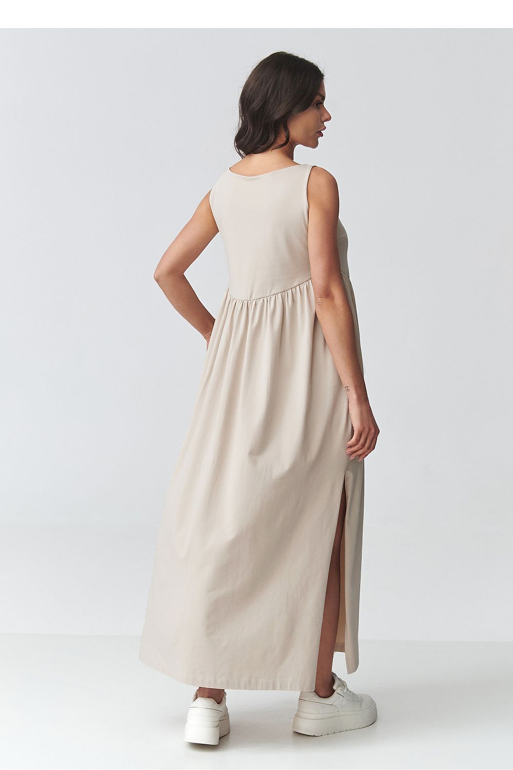  Robe de jour model 225700 Makadamia 