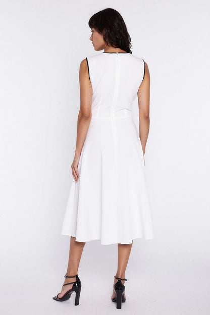 Robe de jour model 225827 Nife 