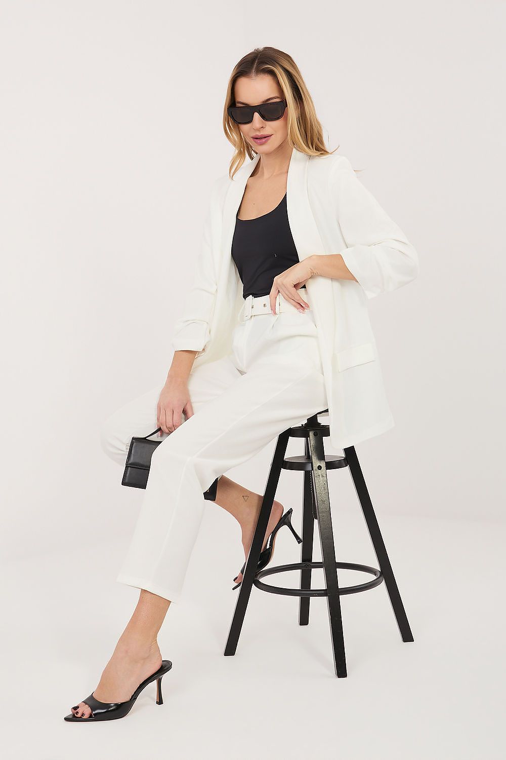  L`ensemble model 225862 Rue Paris 