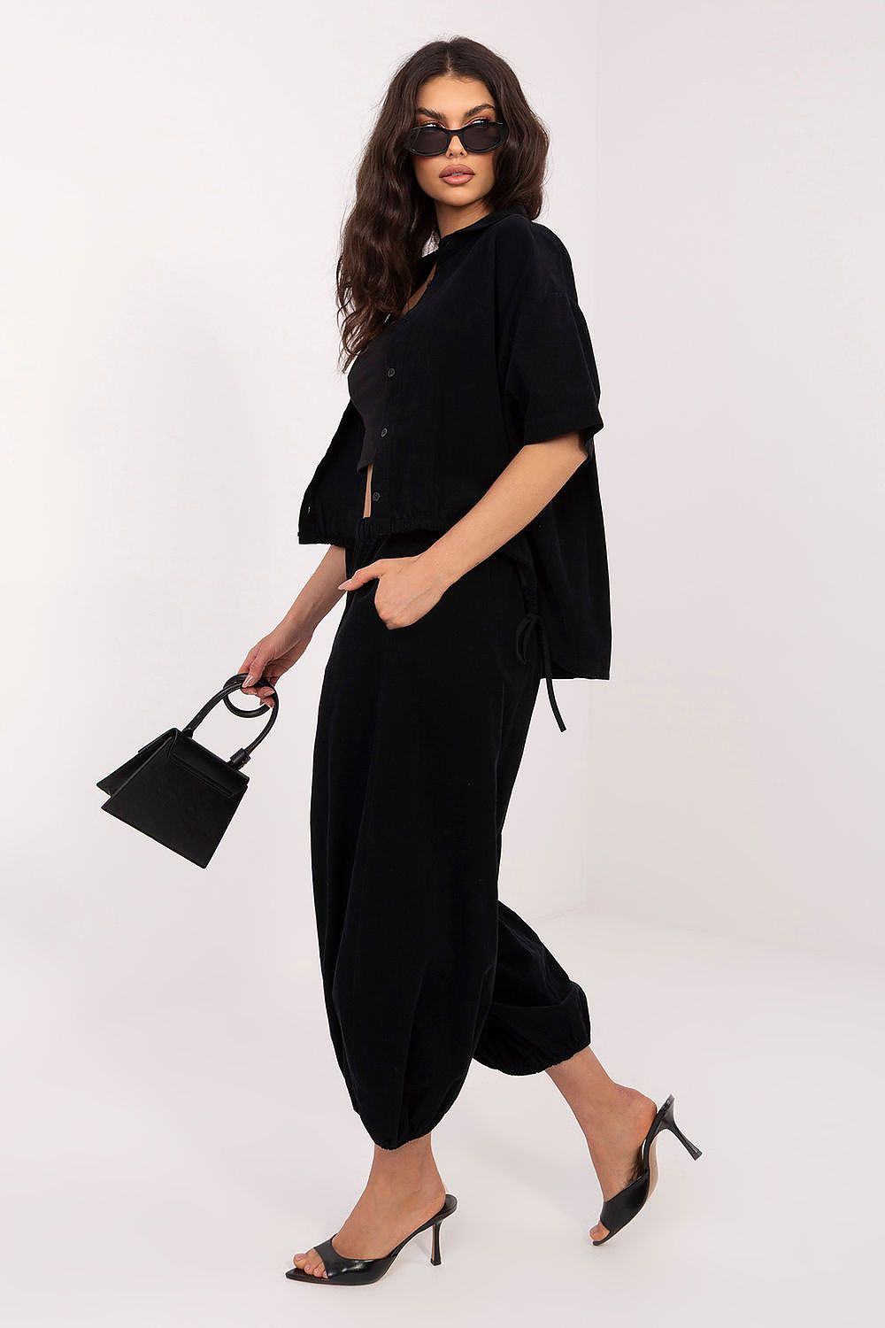  Pantalon en velours côtelé model 226229 Italy Moda 