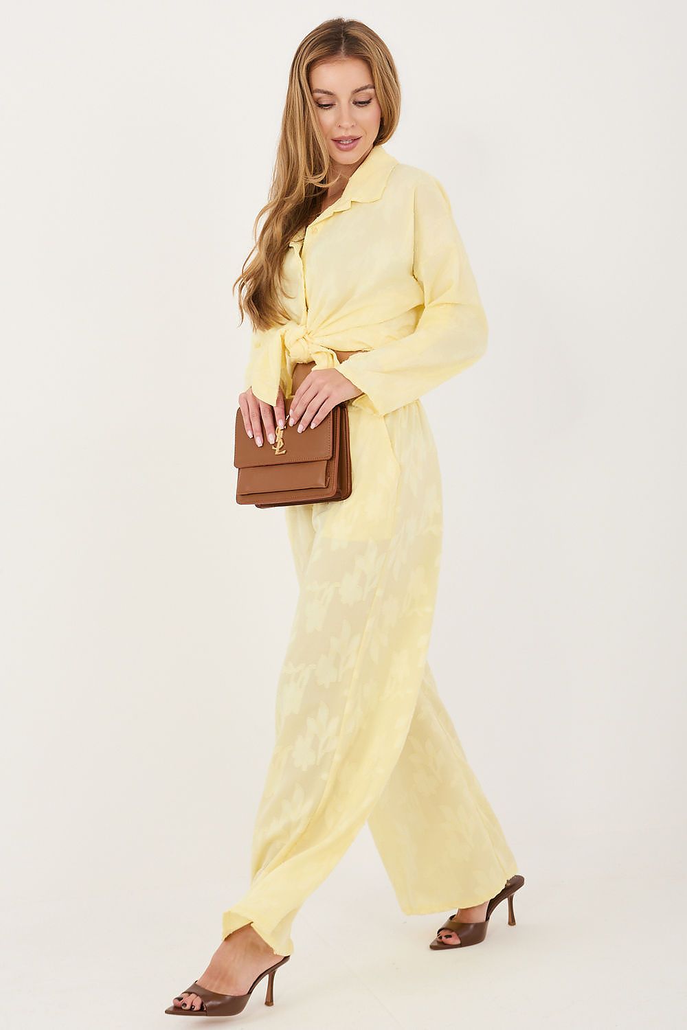  L`ensemble model 226990 Rue Paris 