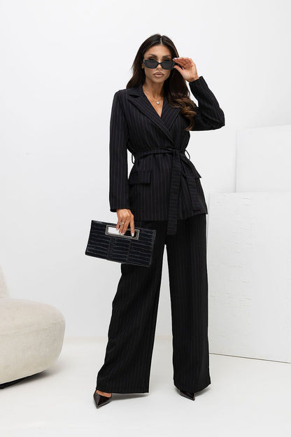  L`ensemble model 227560 Italy Moda 