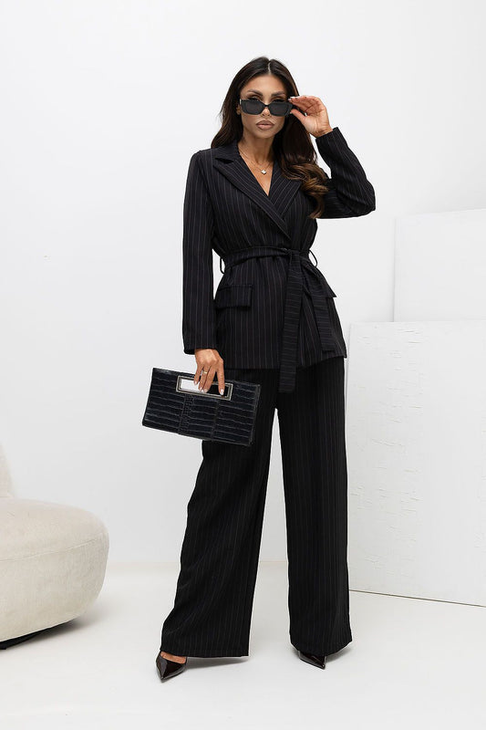  L`ensemble model 227560 Italy Moda 
