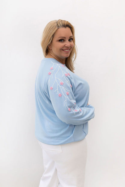 Sweatshirt model 228059 Relevance 