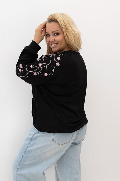  Sweatshirt model 228060 Relevance 