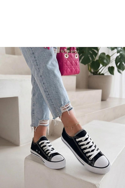  Baskets model 230516 Solea 