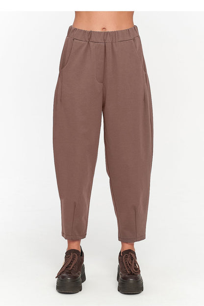  Pantalon femme model 231980 Makadamia 