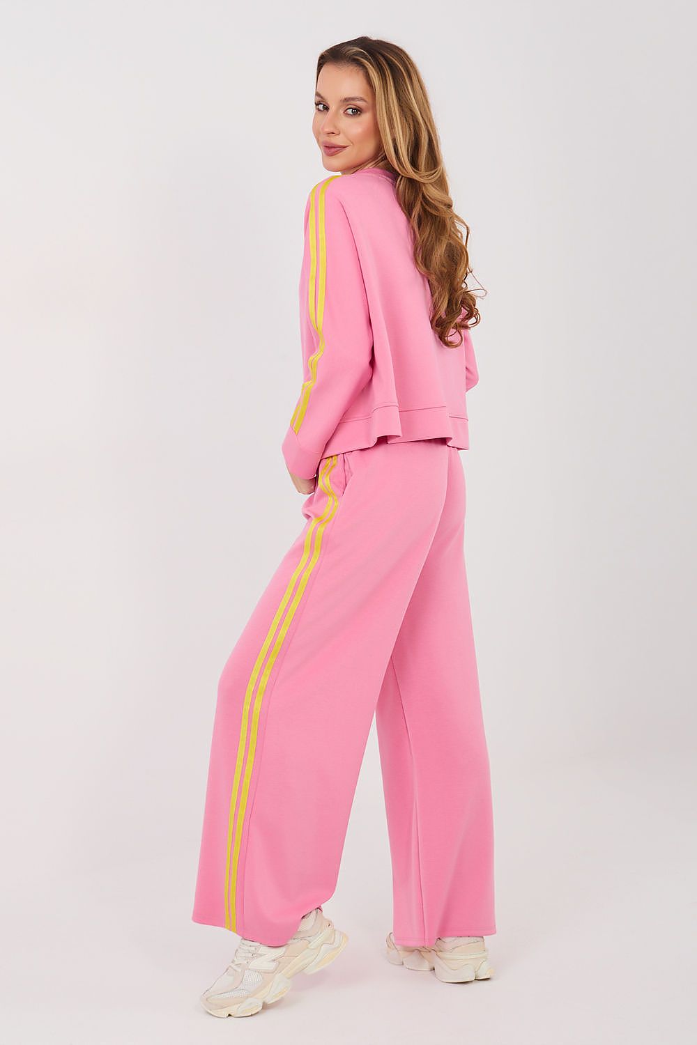  L`ensemble model 232209 Rue Paris 