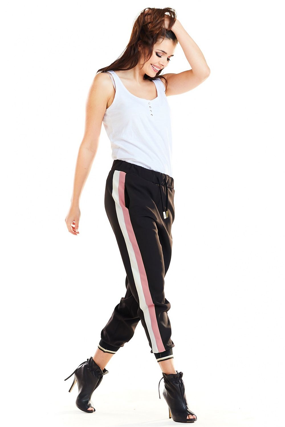  Pantalon survêtement model 139995 awama 