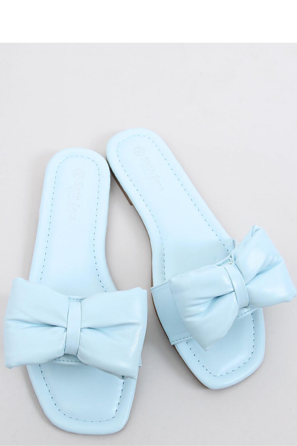 Clacquettes model 164390 Inello