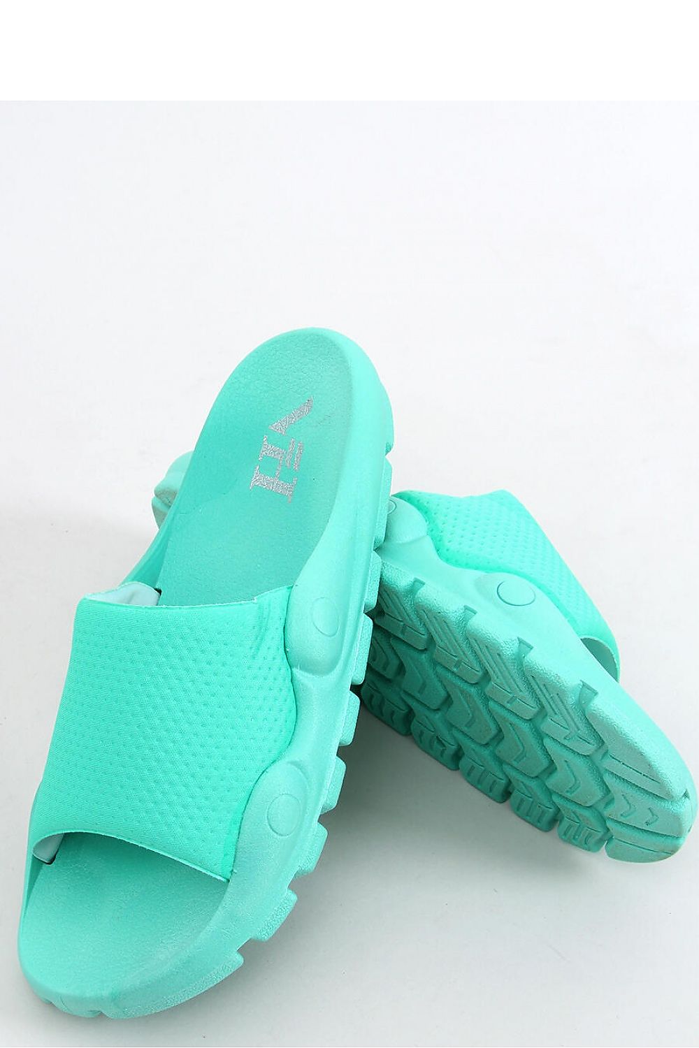 Clacquettes model 166425 Inello