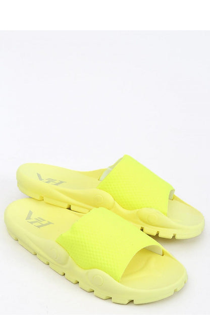 Clacquettes model 166426 Inello