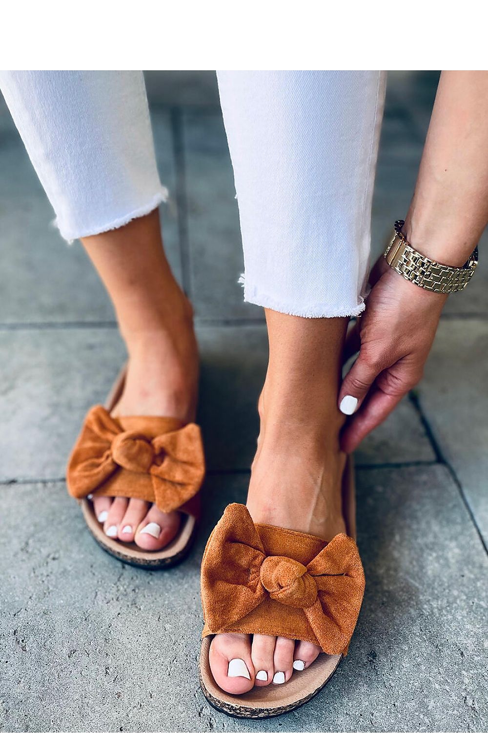 Clacquettes model 166516 Inello