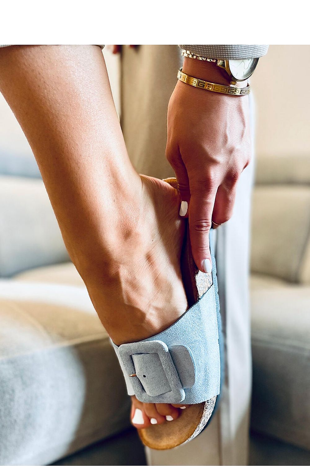 Clacquettes model 166594 Inello