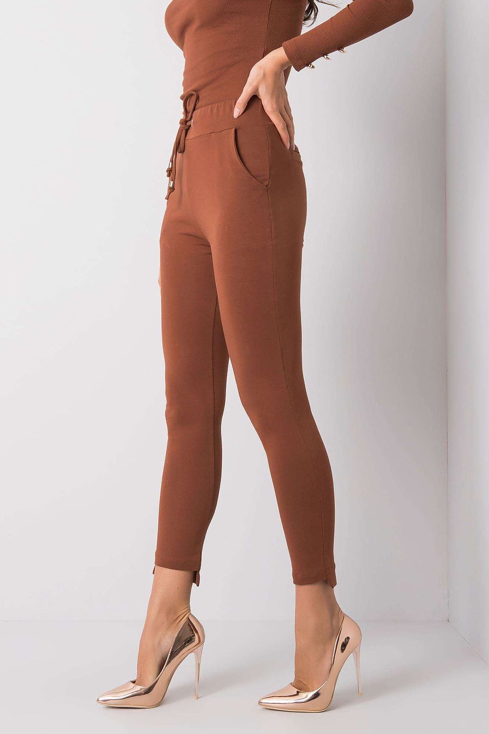 Pantalon survêtement model 167315 BFG