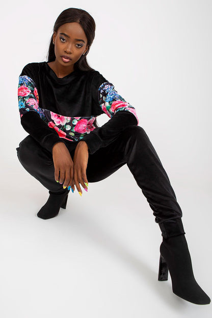 L`ensemble model 169458 Rue Paris