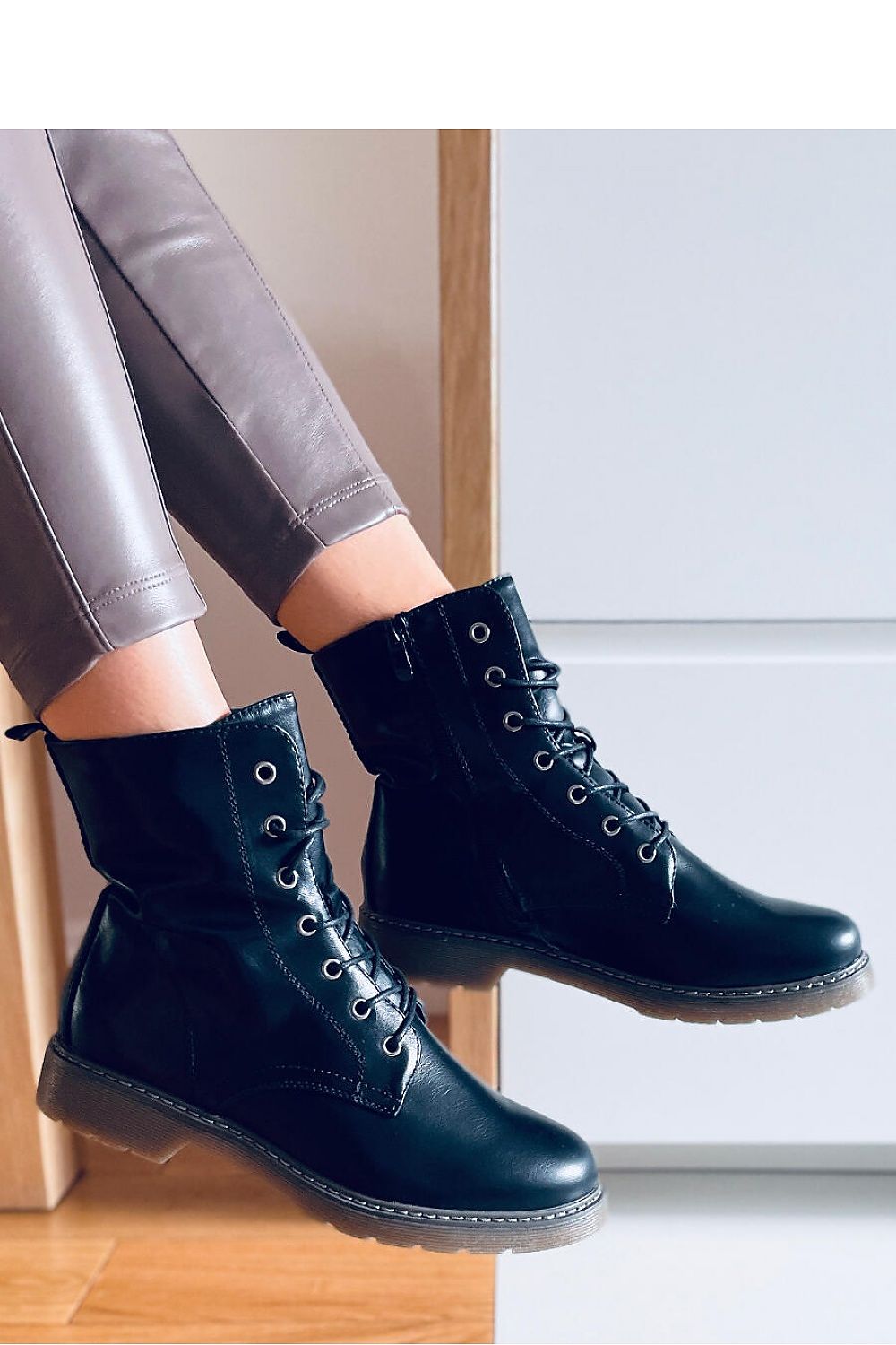 Bottes model 170307 Inello