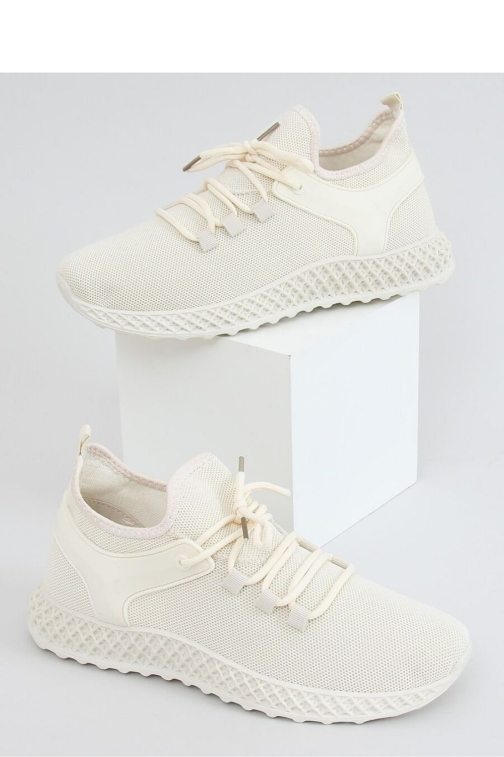 Sports shoes model 170667 Inello