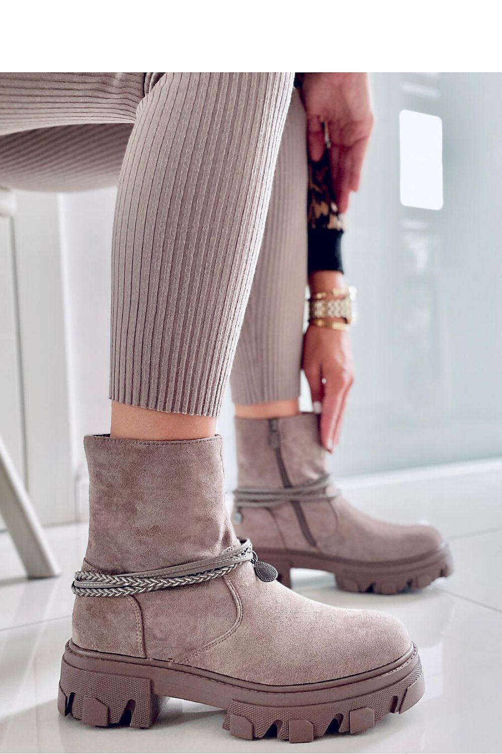 Bottes model 171501 Inello