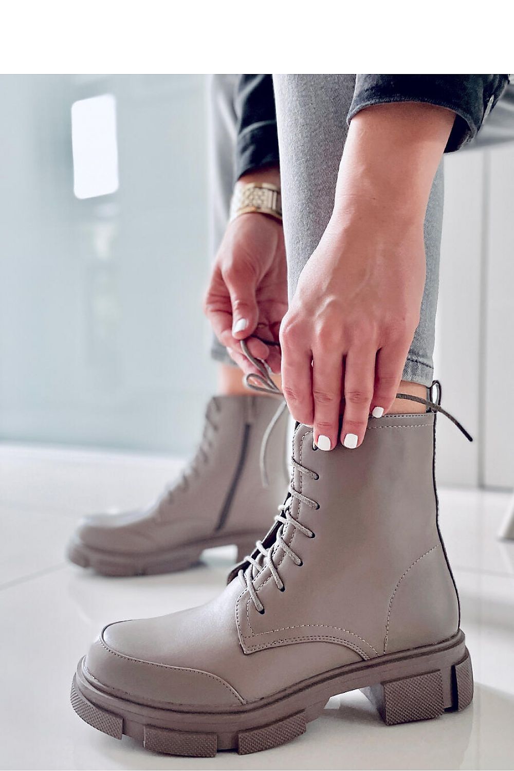 Bottes model 171607 Inello