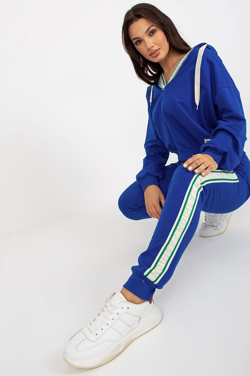 The model 172725 Relevance set